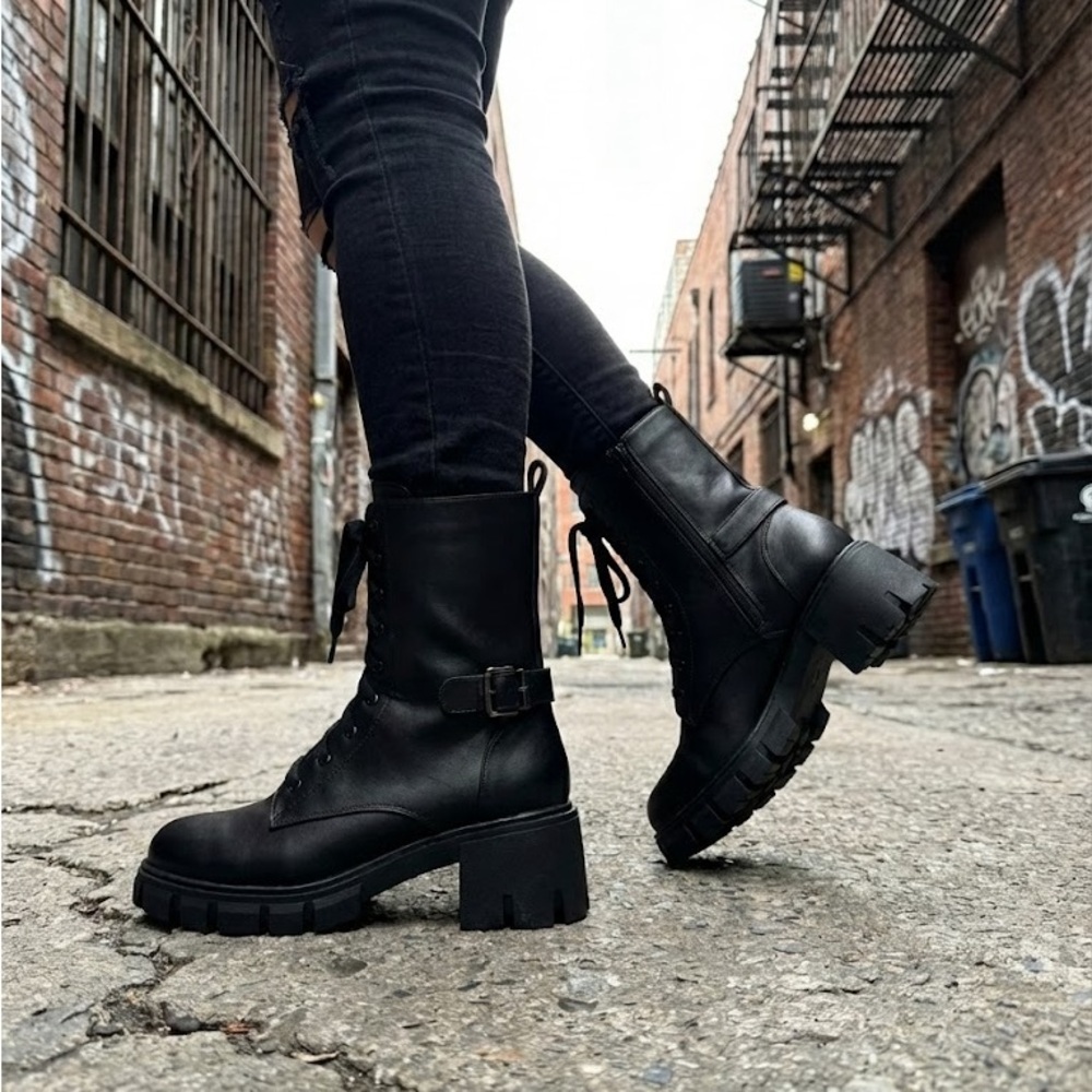 NWT Bonnibel Black Combat Boots Chunky Lug Sole Lace Up Buckle Moto 2.5” Heel - Picture 2 of 6